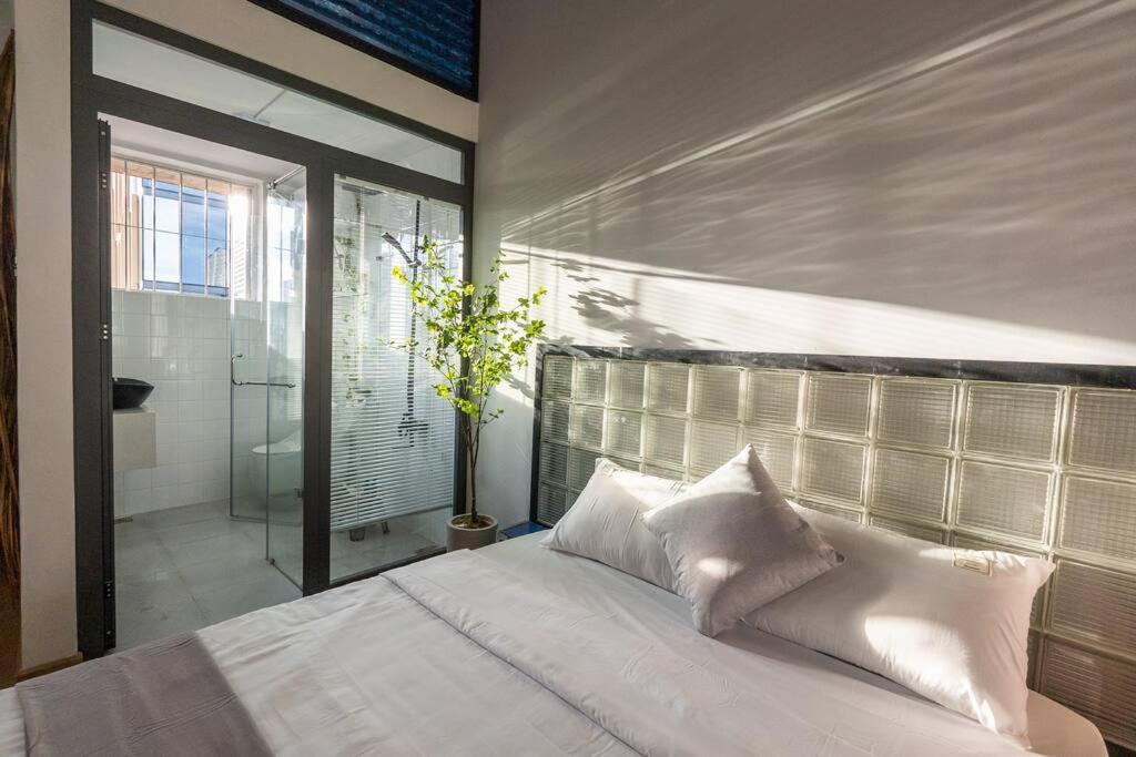 Mekong Lounge Center With Arcade Game Apartment Ho Chi Minh City