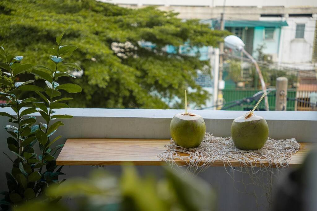 Mekong Lounge Center With Arcade Game Apartment